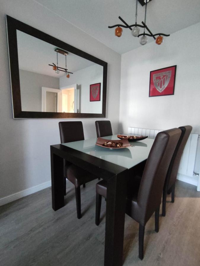 Precioso Apartamento Con Terraza, Pistas De Padel Y Piscinas Apartment Castro Urdiales Bagian luar foto